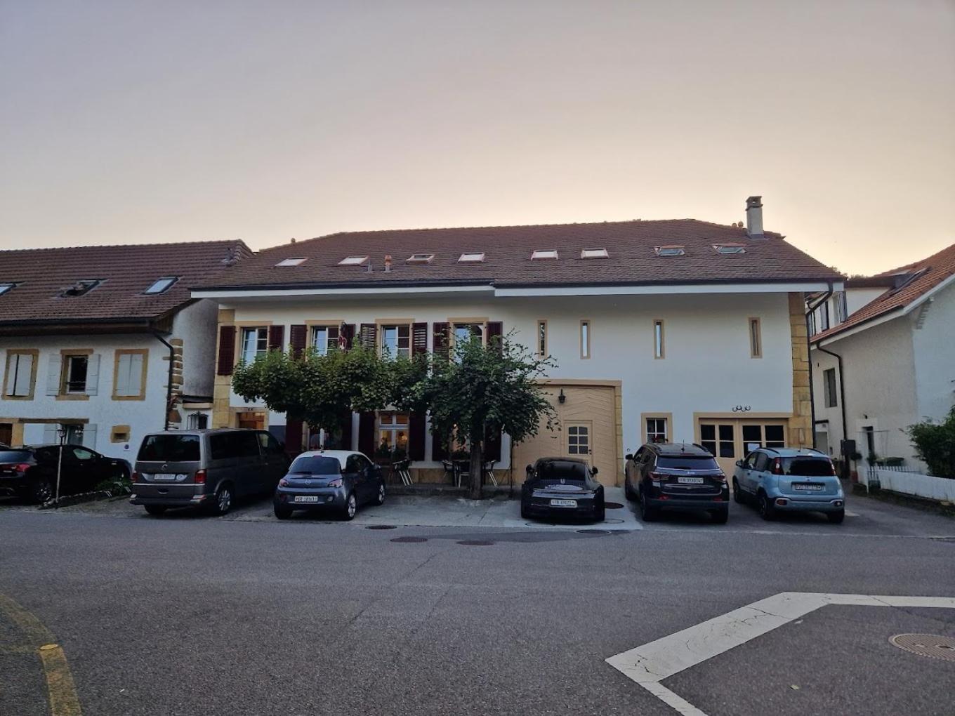 Hotel Restaurant Croix Blanche Sugiez المظهر الخارجي الصورة